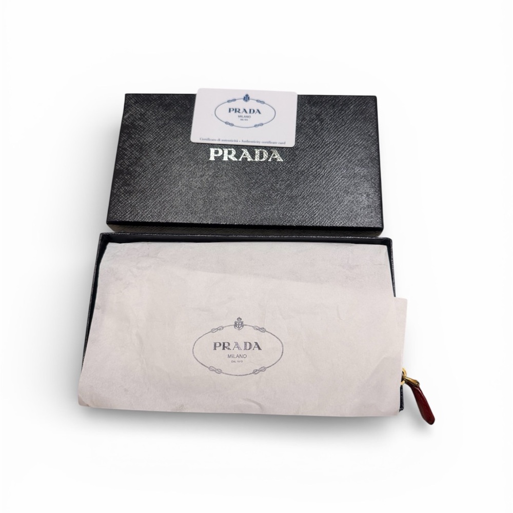 Prada Red Leather Women's Wallet with Box and Authenticity Card-EUC - Picture 4 of 13
